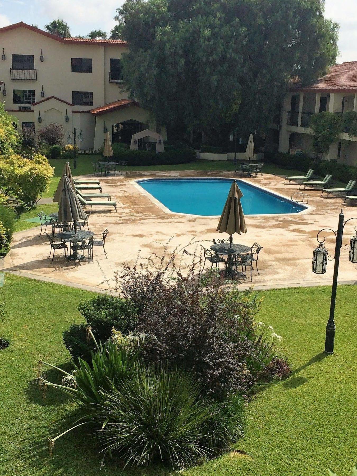 Quinta Dorada Hotel & Suites Сальтильо Экстерьер фото